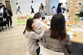 「かつしかデザインラボ～Z世代が街にスキを生み出すために～」の様子