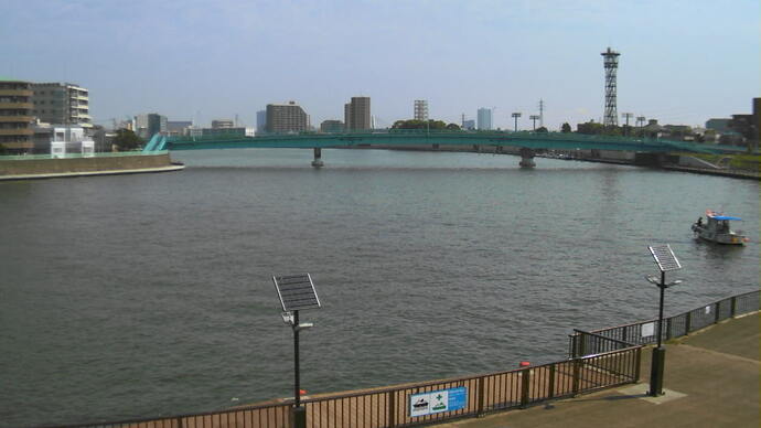 奥戸総合スポーツセンター船着場付近で撮影した平常時の中川の画像