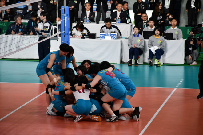 春高バレー決勝の写真